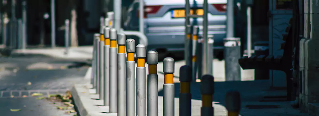 Safe and Convenient Retractable Barrier Column Systems for Properties in Wright, FL